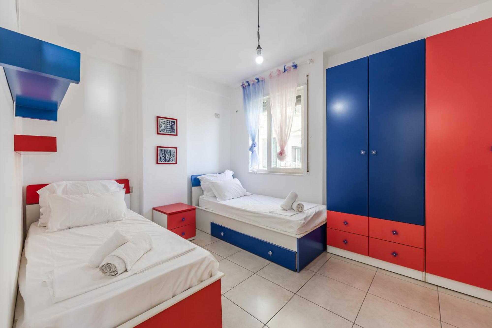 The Beachfront Apartment Дуррес Экстерьер фото